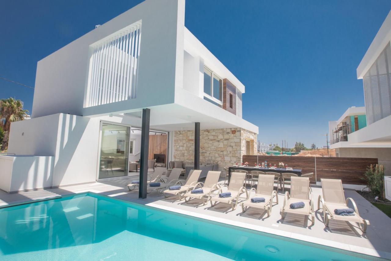 Kube Luxury Villas Ayia Napa Exterior photo