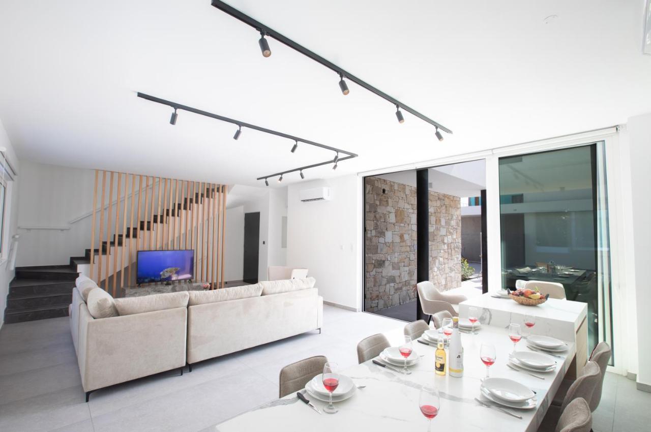 Kube Luxury Villas Ayia Napa Exterior photo