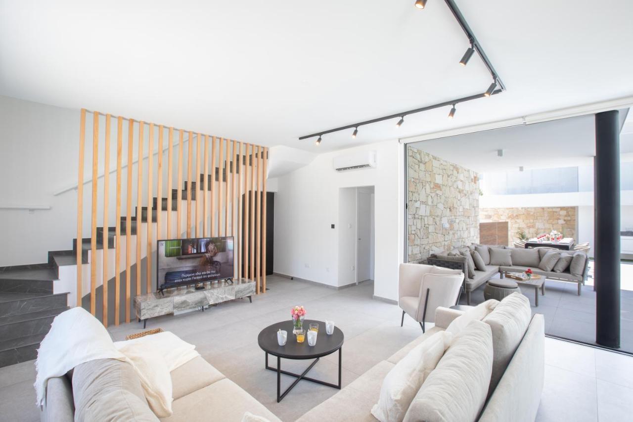 Kube Luxury Villas Ayia Napa Exterior photo