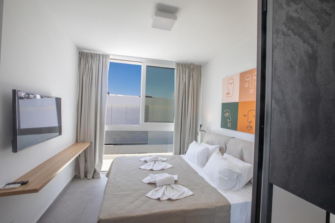 Kube Luxury Villas Ayia Napa Exterior photo