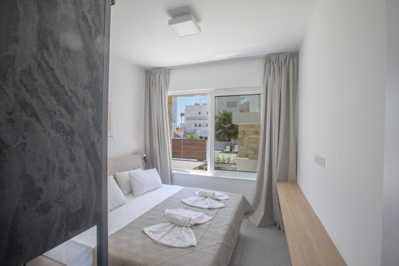 Kube Luxury Villas Ayia Napa Exterior photo